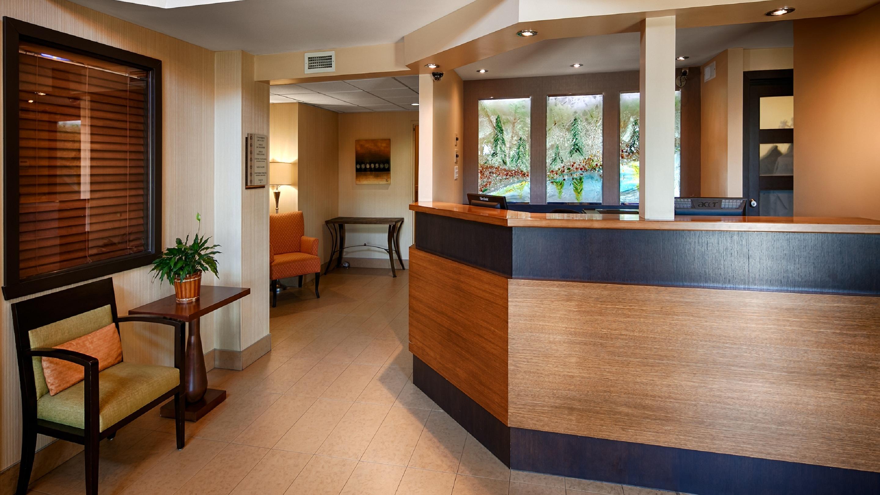 Best Western Plus Mont-Laurier Luaran gambar