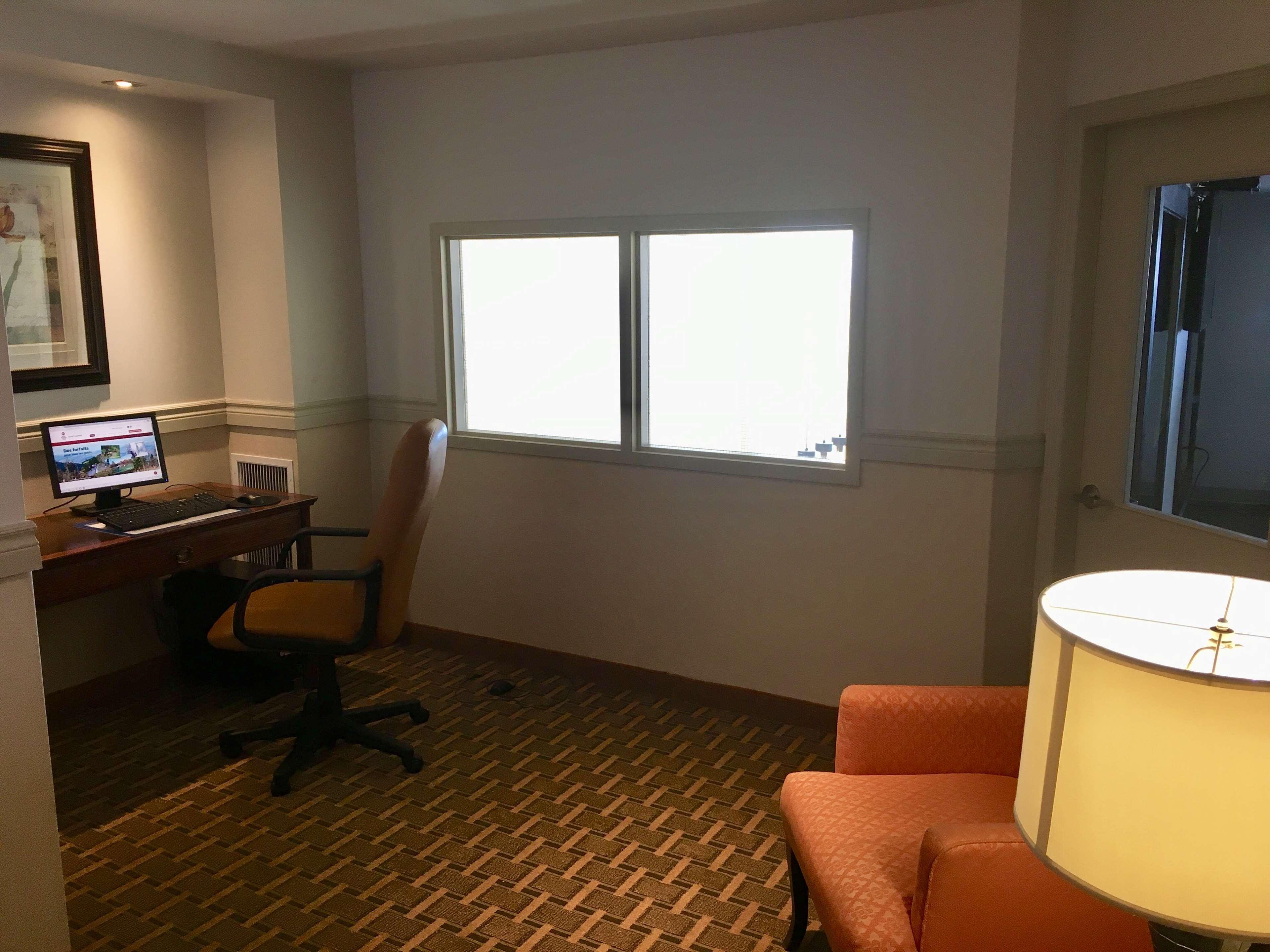 Best Western Plus Mont-Laurier Luaran gambar