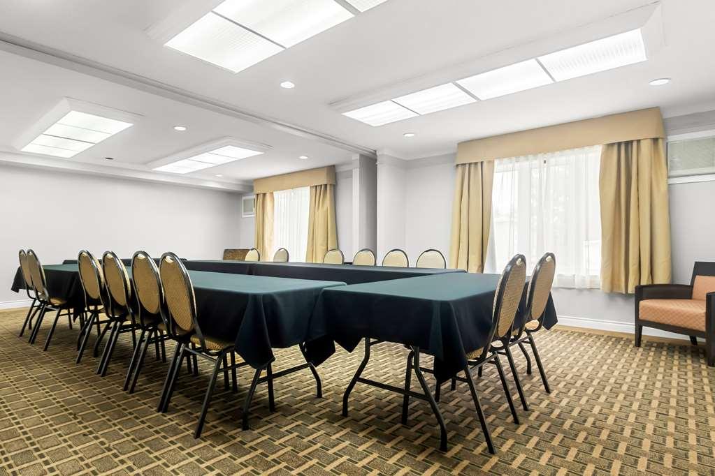 Best Western Plus Mont-Laurier Kemudahan gambar